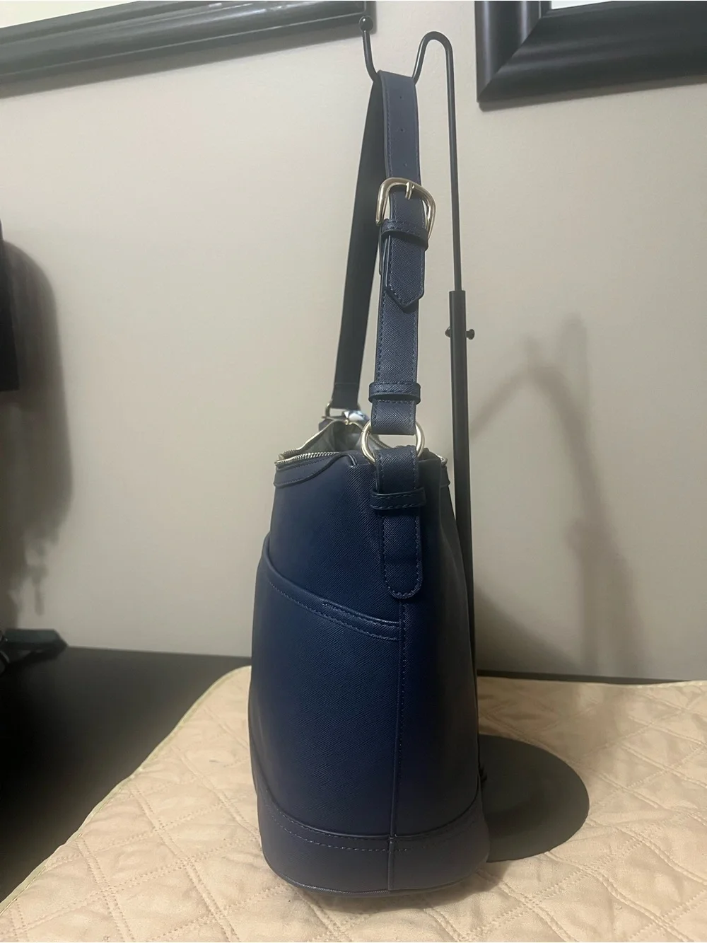 Kim Rogers structured hobo